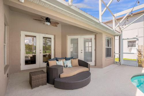 Upstay - Waterside Home with Pool and Hot Tub in Kissimmee, USA