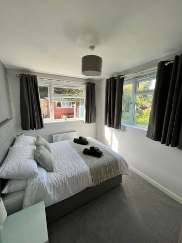 ASCENSION BUNGALOW Beautiful spacious 4 bedrooms & free parking, Bath (fotografie 8)