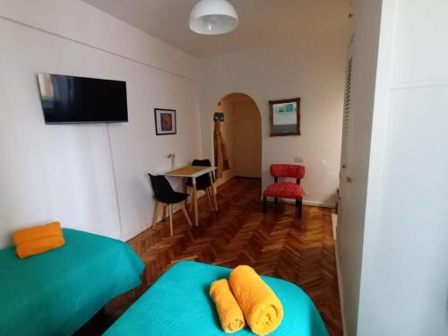 One-Bedroom Apartment room in Recoleta Laprida