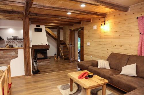 Holiday house Rustic Oak in Klanac
