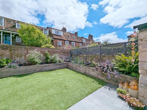Four Priory Road Chichester - image 12