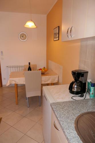Studio with Balcony and Sea View image 6