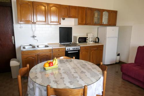 One-Bedroom Apartment with Terrace image 5