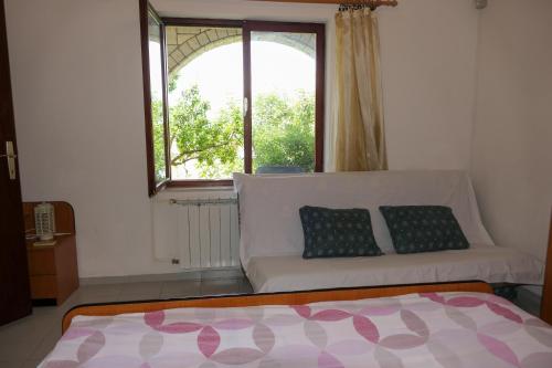 One-Bedroom Apartment with Terrace image 9