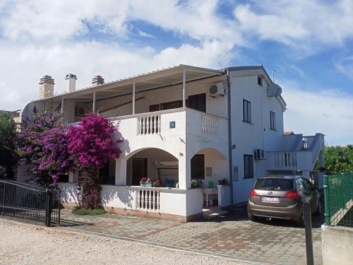 Apartments with a parking space Drage, Biograd - 17392