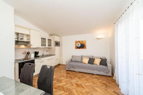 One-Bedroom Apartment with Balcony and Sea View image 10