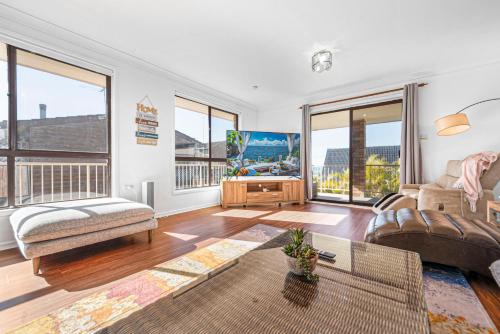 Spacious Ocean View Home in Noraville in Noraville