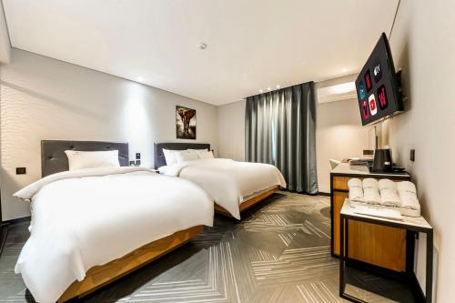 Superior Double or Twin Room