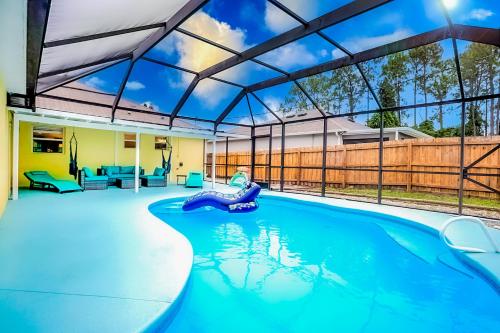 Family friendly paradise Pool Home!