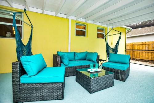 Family friendly paradise Pool Home! in Palm Bay, USA
