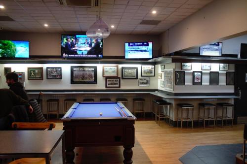 깁스랜드 지역 The Caledonian Hotel Wonthaggi 호텔 스위트룸