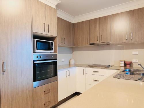 Gold Coast Oasis Villa at Theme Park in Coomera