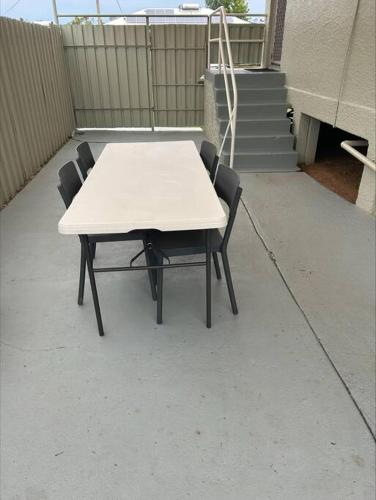 편의 시설/서비스, Mt Isa - Emerald Gem 3 Bedroom home QUIET AREA in 마운트아이자