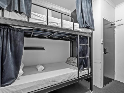 AZZURRO POD HOTEL - Central Sydney - image 8