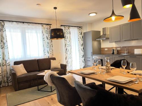 廚房, Local View Apartment - by myNests in 格勒布明鎮中心