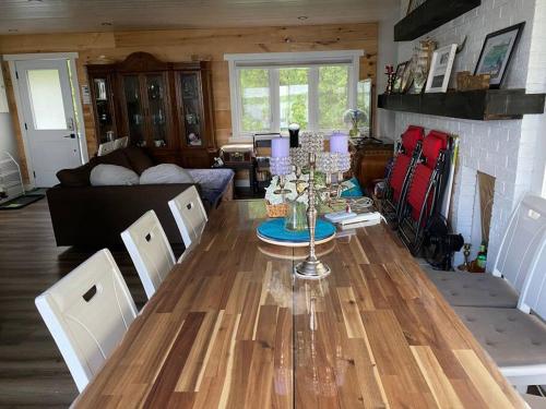 Sunrise net cottage in Kawartha Lakes