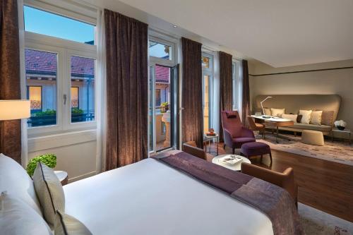 Mandarin Oriental, Milan Room Type - Deluxe Junior Suite