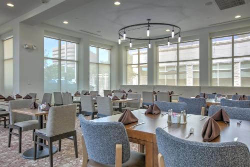 レストラン, ヒルトン ガーデン イン ダラス/アーリントン (Hilton Garden Inn Dallas/Arlington) in ダラス（TX）