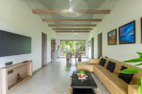2 bedrooms, 3 beds