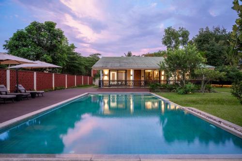 Skats, Energise Soul Retreat By ELIVAAS in Trimbak