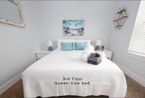 Be A Nomad - Coastal Retreat 100 yds to Beach in Jacksonville Beach, USA
