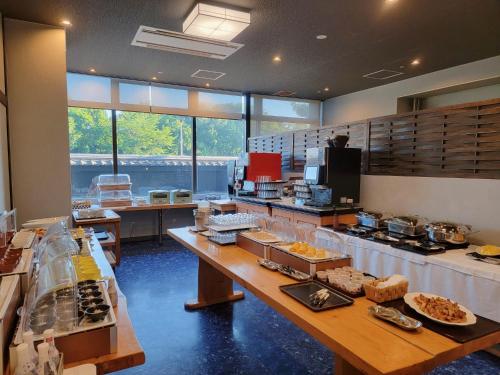 Food and beverages, Hill Hotel Sunpia Iga in Iga