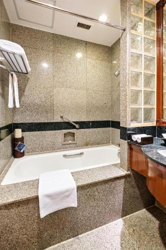 Ambassador Room image 2