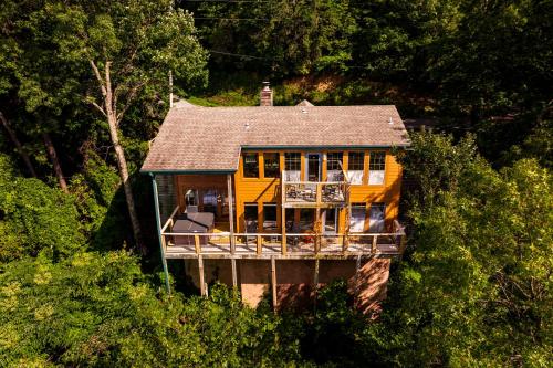 Elevista - Quaint&Private-Views-HotTub-PoolTable-Bears-3 Clubhouse Pools, Gatlinburg (fotografie 10)