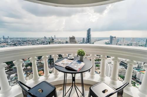 State Tower Bangkok thumbnail 5
