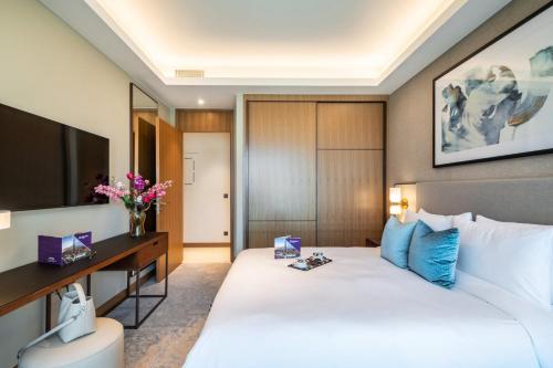 Premium 2BR at Address Opera Residences - image 8