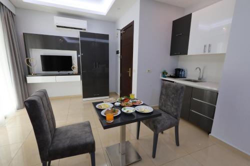 Palm Boutique Suites Hotel - image 12