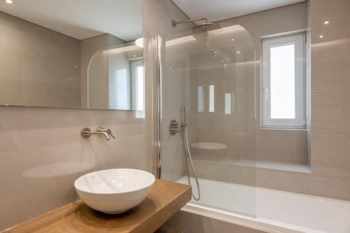 Stunning Acropolis View 2BR Apartment by UPSTREET - image 10