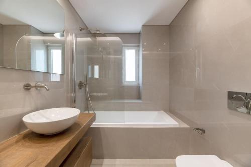 Stunning Acropolis View 2BR Apartment by UPSTREET - image 3