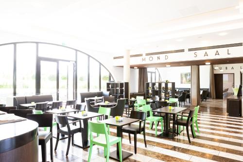 Bar/ Salón, Tobbaccon Hotel in Bensheim