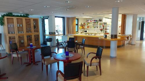 Restaurant, Majoitus Fox in Kuopio