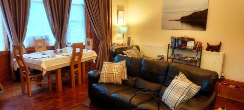 Ételek és italok, Gowanlea Heights in Campbeltown Városközpont