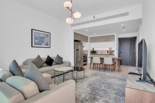 Dubai Marina Harbour View 2BR with Beach Access, Дубай (фото 8)