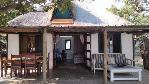 Shongili Island Lodge in Μπιλένε