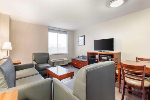 Comfort Inn Conference Center Bowie - image 11
