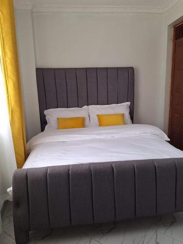 Rayvin comfort space in ทิกา