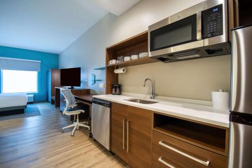 virtuve, Home2 Suites by Hilton West Chester Cincinnati in Vestčestera (OH)