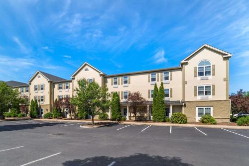 Comfort Inn & Suites in Hadley, USA
