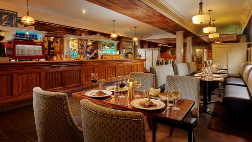 Ресторан, Shannon Springs Hotel in Шеннон