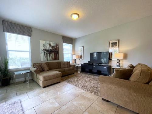 Relaxing 7 Bed Pool Home with Game Room-4204OD home in Davenport, USA