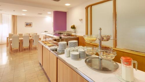 Hotel Komodor - image 3