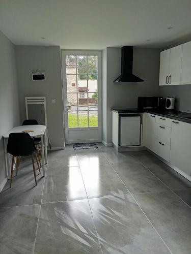 L'ancienne Cabine Postale in Меркус