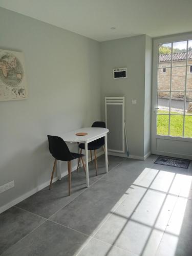 L'ancienne Cabine Postale in Меркус