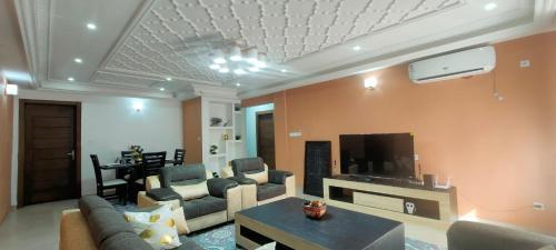 Premium apart with parking near Golf, Yaoundé