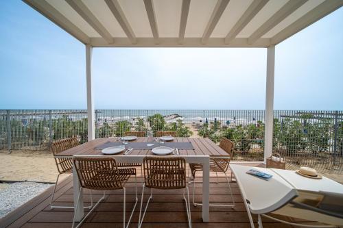 2 bedrooms, 4 beds