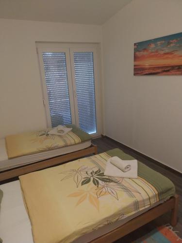 Sleeps 4